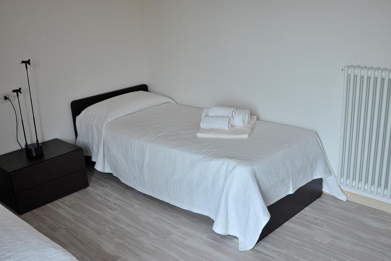 Residenza Alle Torri With Pool Torri Del Benaco Ngoại thất bức ảnh
