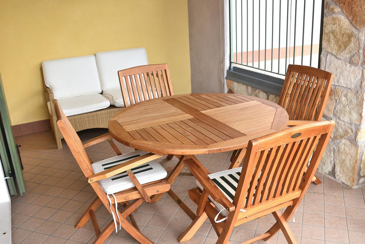 Residenza Alle Torri With Pool Torri Del Benaco Ngoại thất bức ảnh