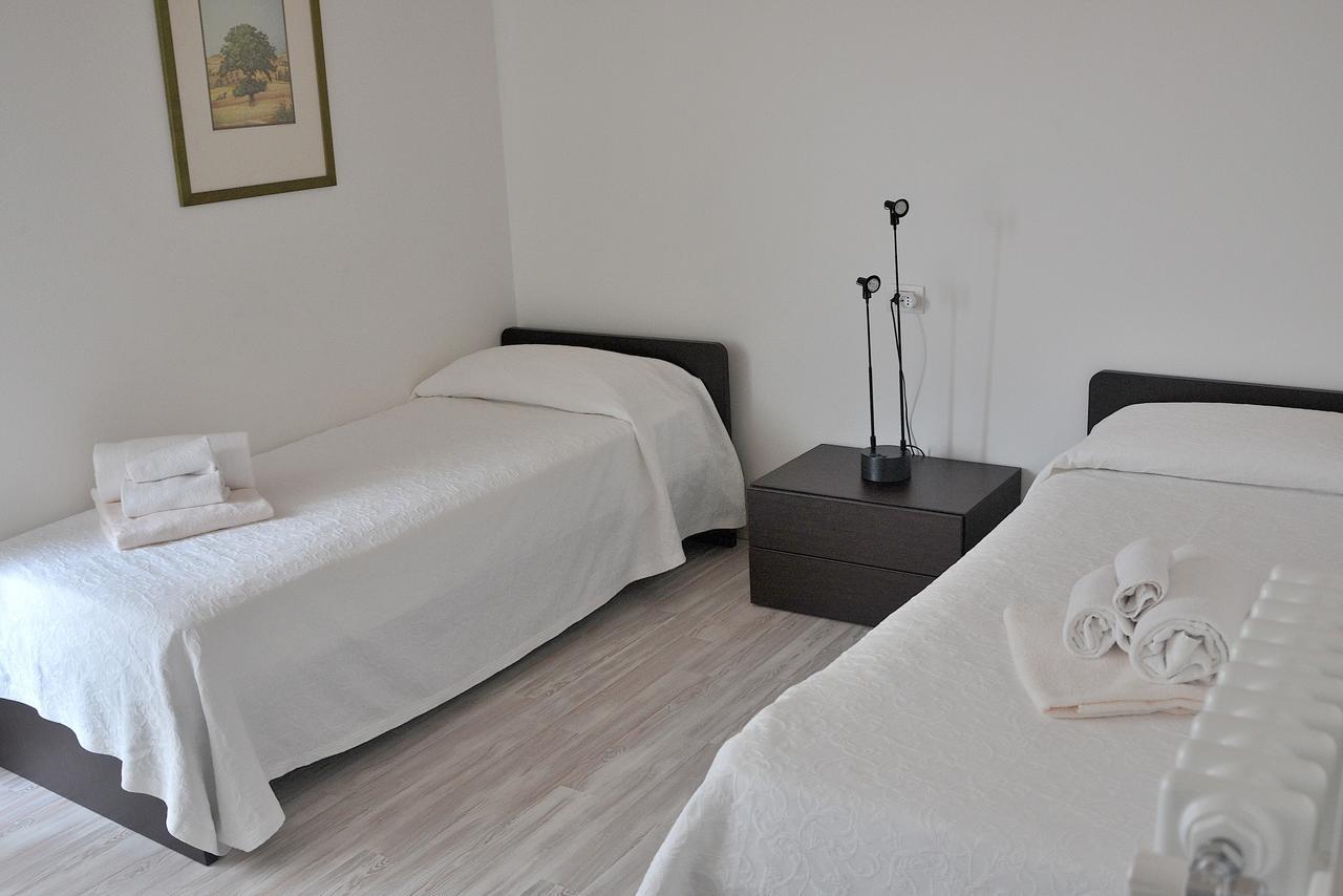 Residenza Alle Torri With Pool Torri Del Benaco Ngoại thất bức ảnh