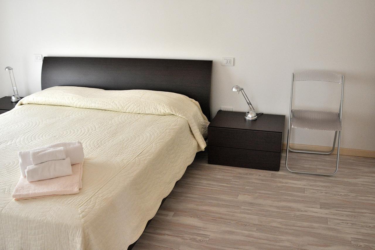 Residenza Alle Torri With Pool Torri Del Benaco Ngoại thất bức ảnh